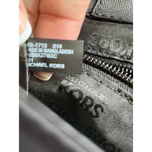 MICHAEL KORS Bedford Zip Gold
Studded BLACK Nylon Leather Large
Backpack - Picture 15 of 16